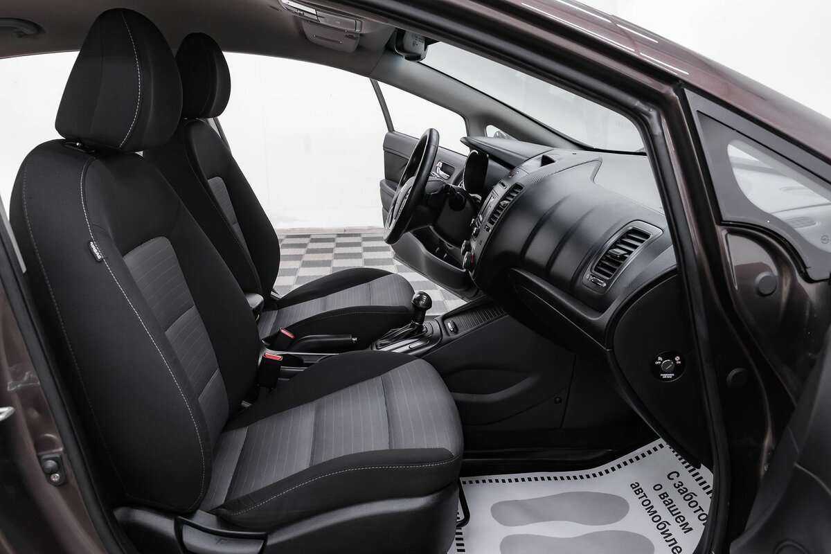 Б/У Киа Церато 2013 года. Фото: #11