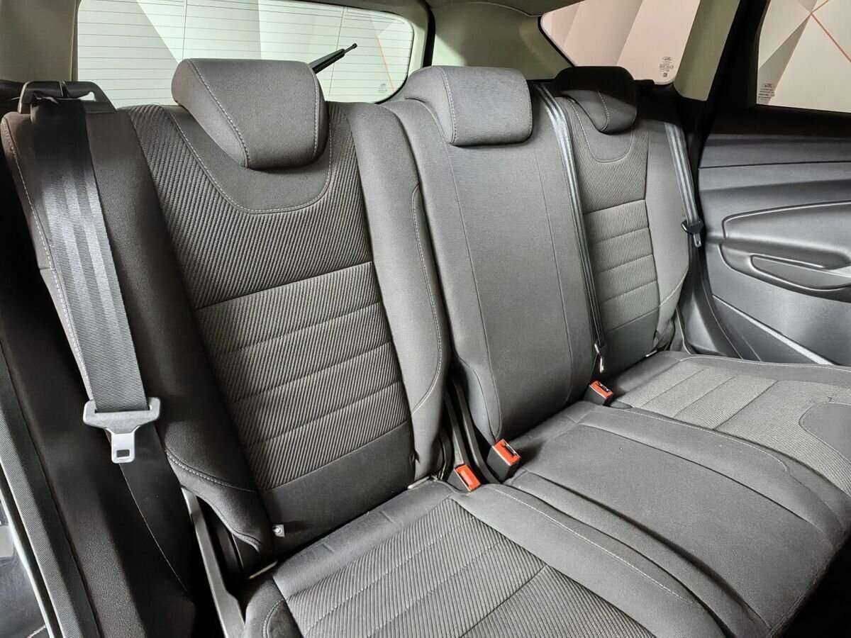 Б/У Форд Куга 2016 года. Фото: #12