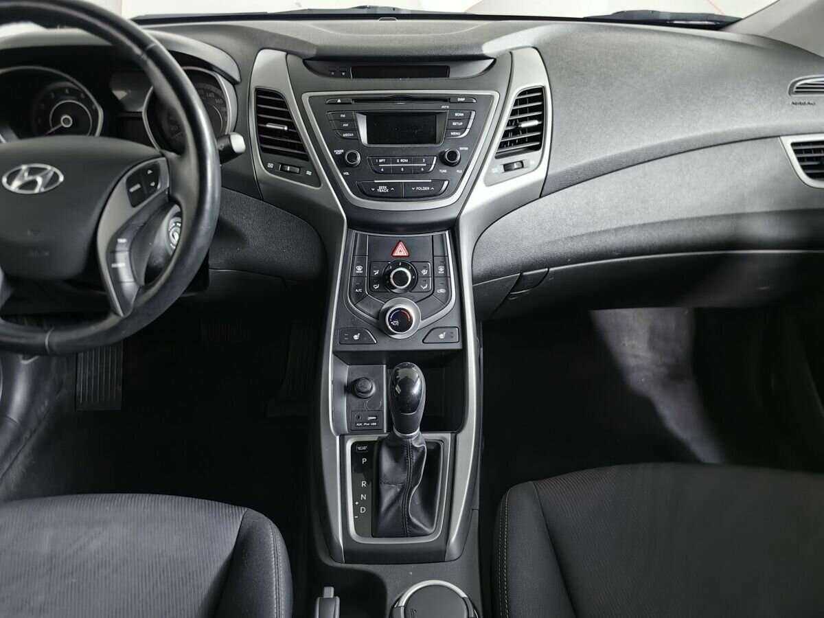 Б/У Хендай Елантра 2015 года. Фото: #10