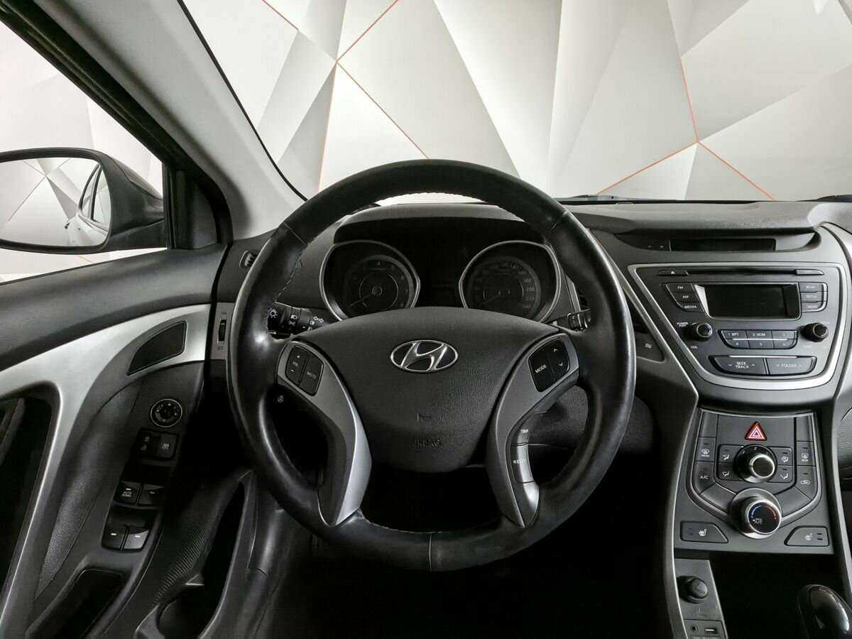 Б/У Хендай Елантра 2015 года. Фото: #14