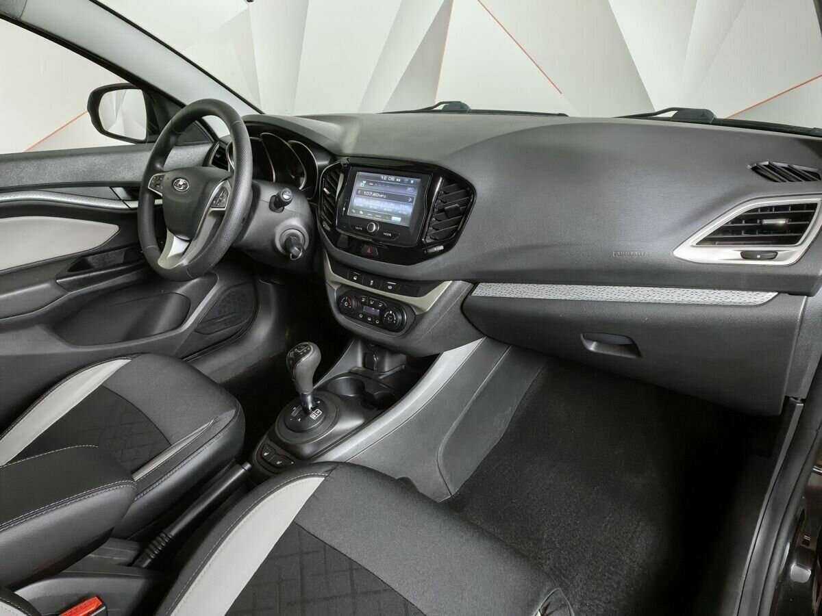 Б/У Лада (ВАЗ) Веста 2019 года. Фото: #8