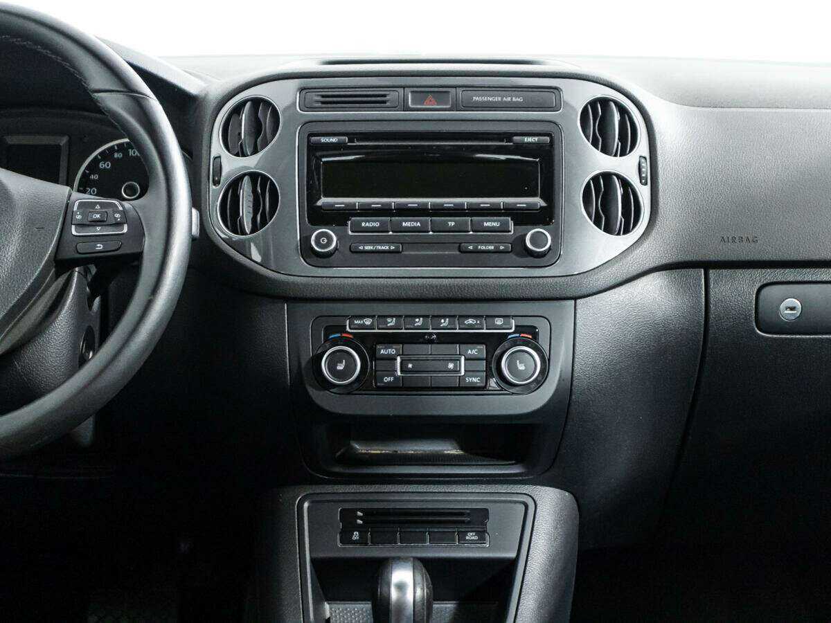 Б/У Фольксваген Тигуан 2015 года. Фото: #13