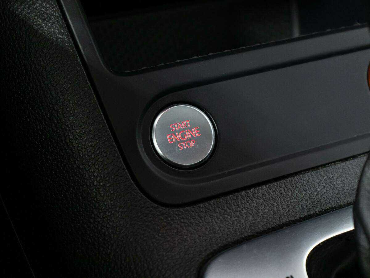 Б/У Фольксваген Тигуан 2015 года. Фото: #16