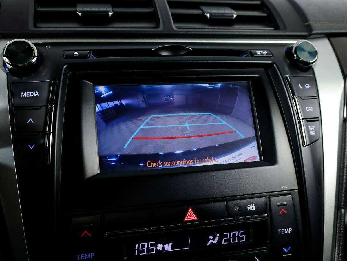 Б/У Тойота Камри 2016 года. Фото: #15