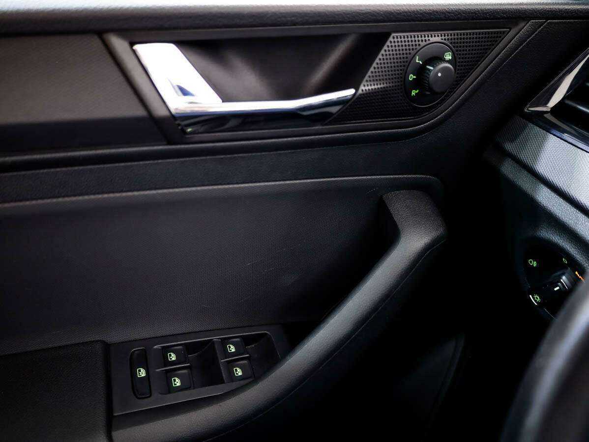 Б/У Шкода Рапид 2021 года. Фото: #12