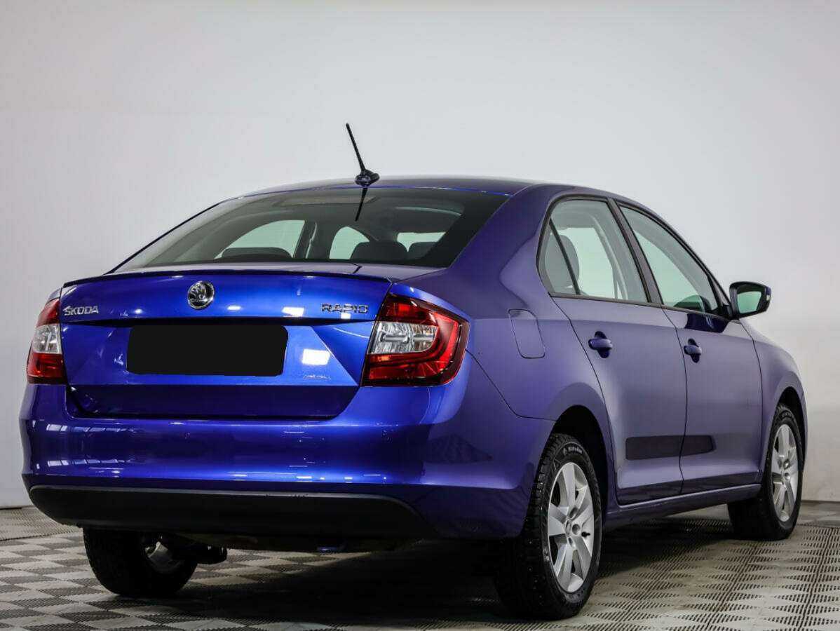 Б/У Шкода Рапид 2018 года. Фото: #3