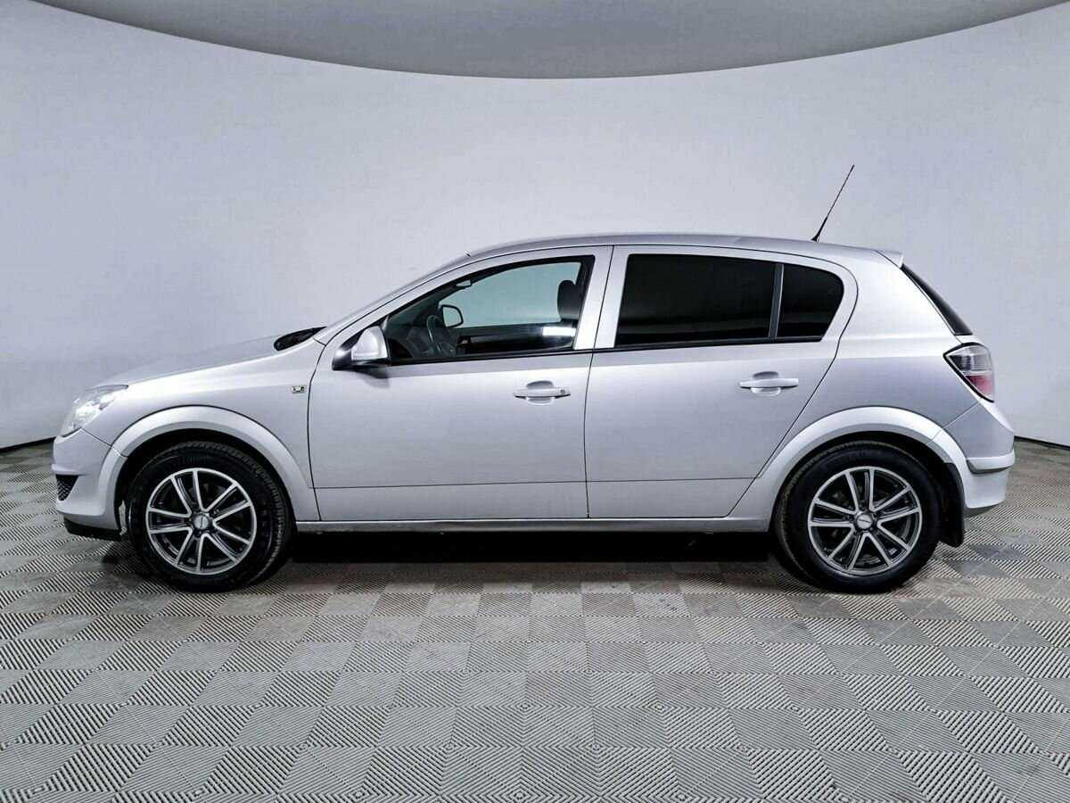 Б/У Опель Астра 2013 года. Фото: #7