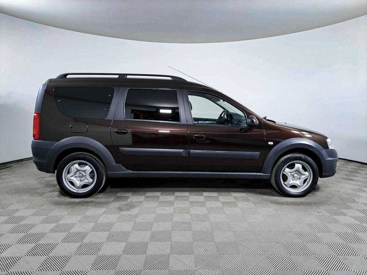 Б/У Лада (ВАЗ) Ларгус 2020 года. Фото: #3