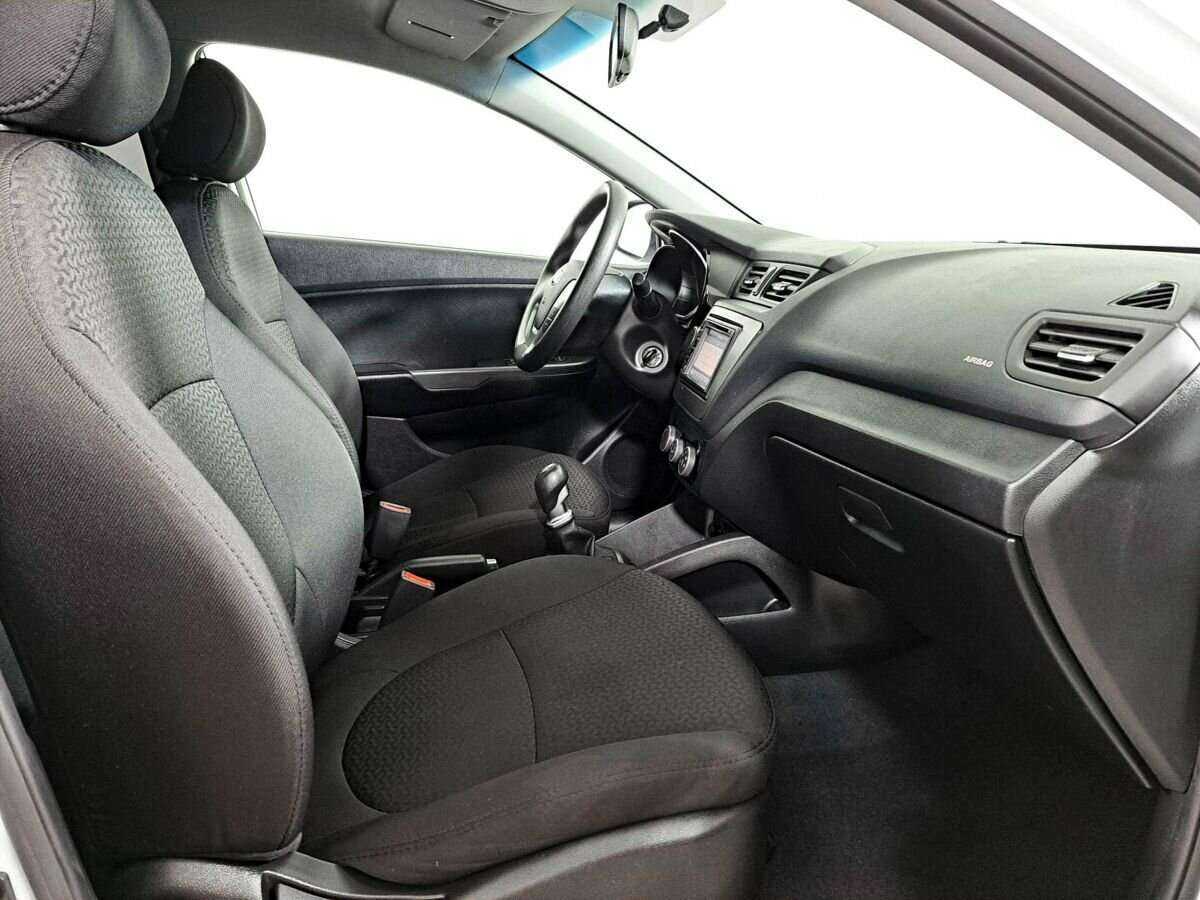 Б/У Киа Рио 2016 года. Фото: #8