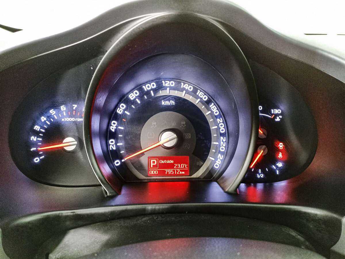 Б/У Киа Спортейдж 2015 года. Фото: #10