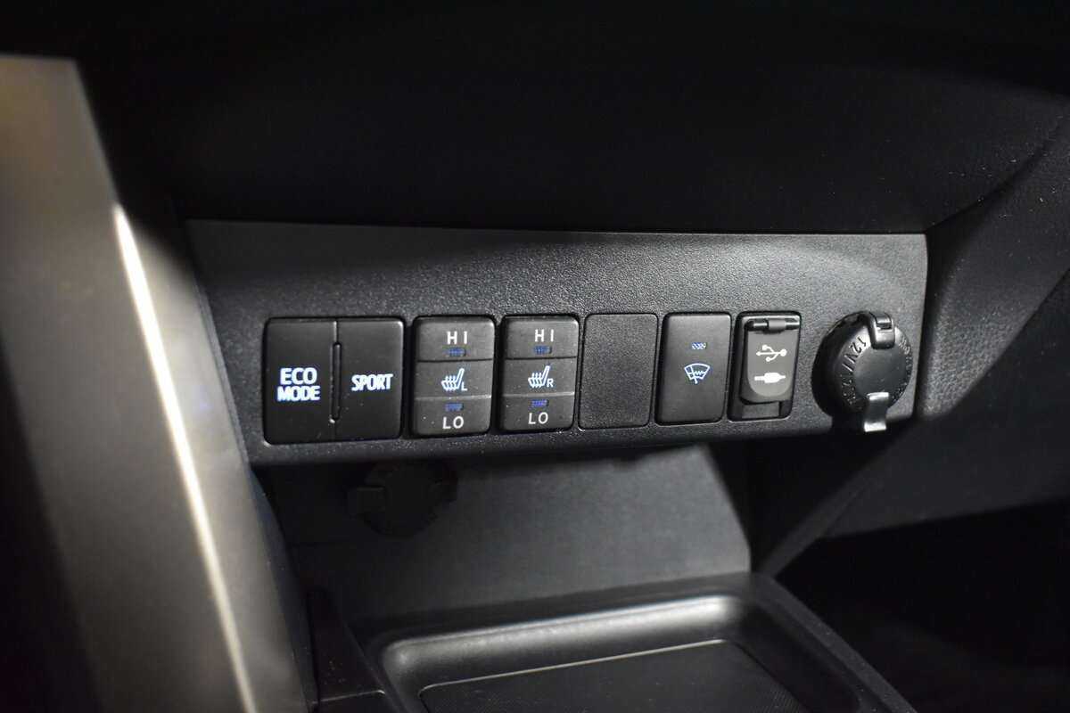 Б/У Тойота Рав4 2013 года. Фото: #14