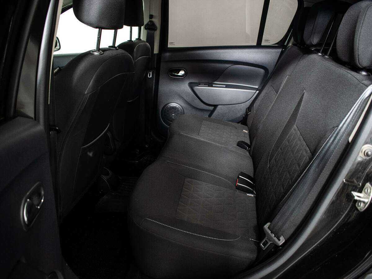 Б/У Рено Сандеро 2017 года. Фото: #7