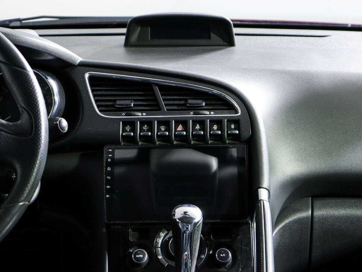 Б/У Пежо 3008 2012 года. Фото: #10