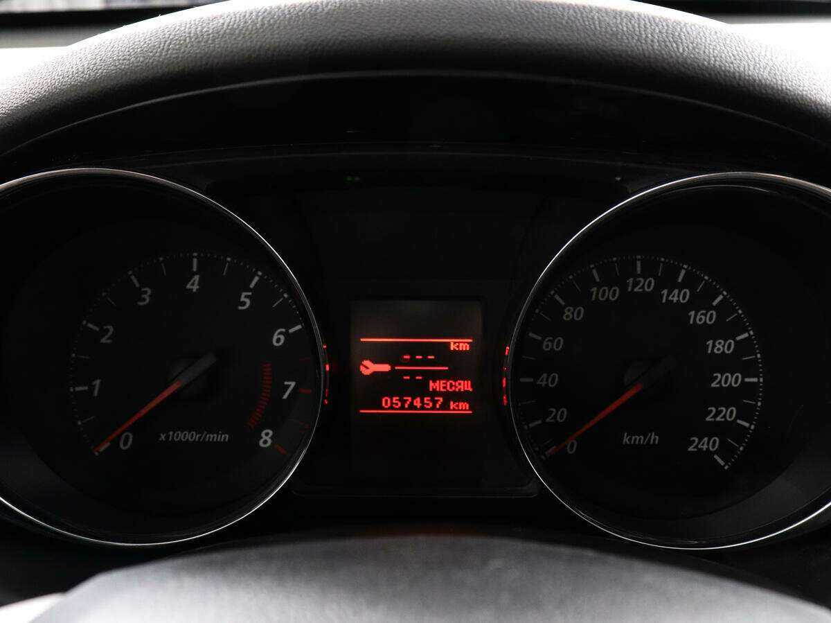 Б/У Митсубиши АС-Икс 2018 года. Фото: #7