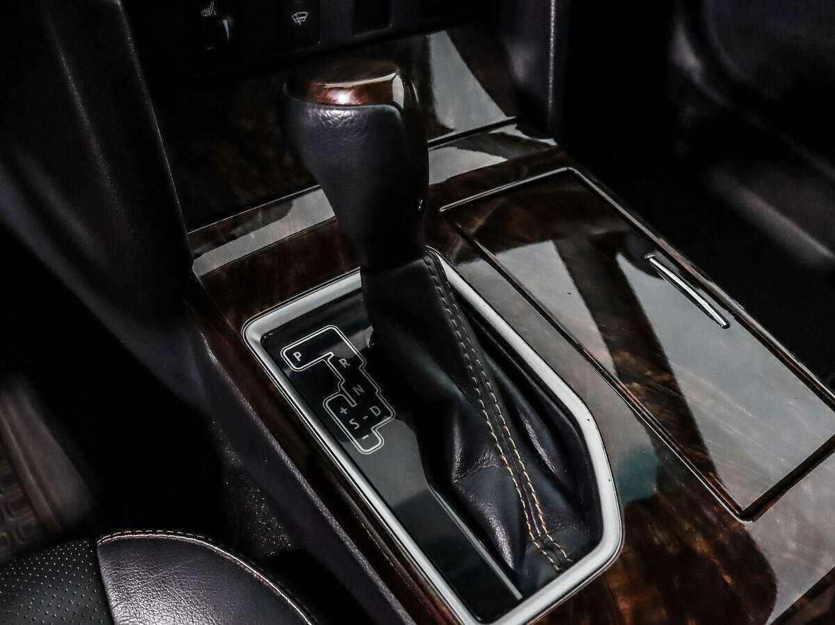 Б/У Тойота Камри 2016 года. Фото: #10