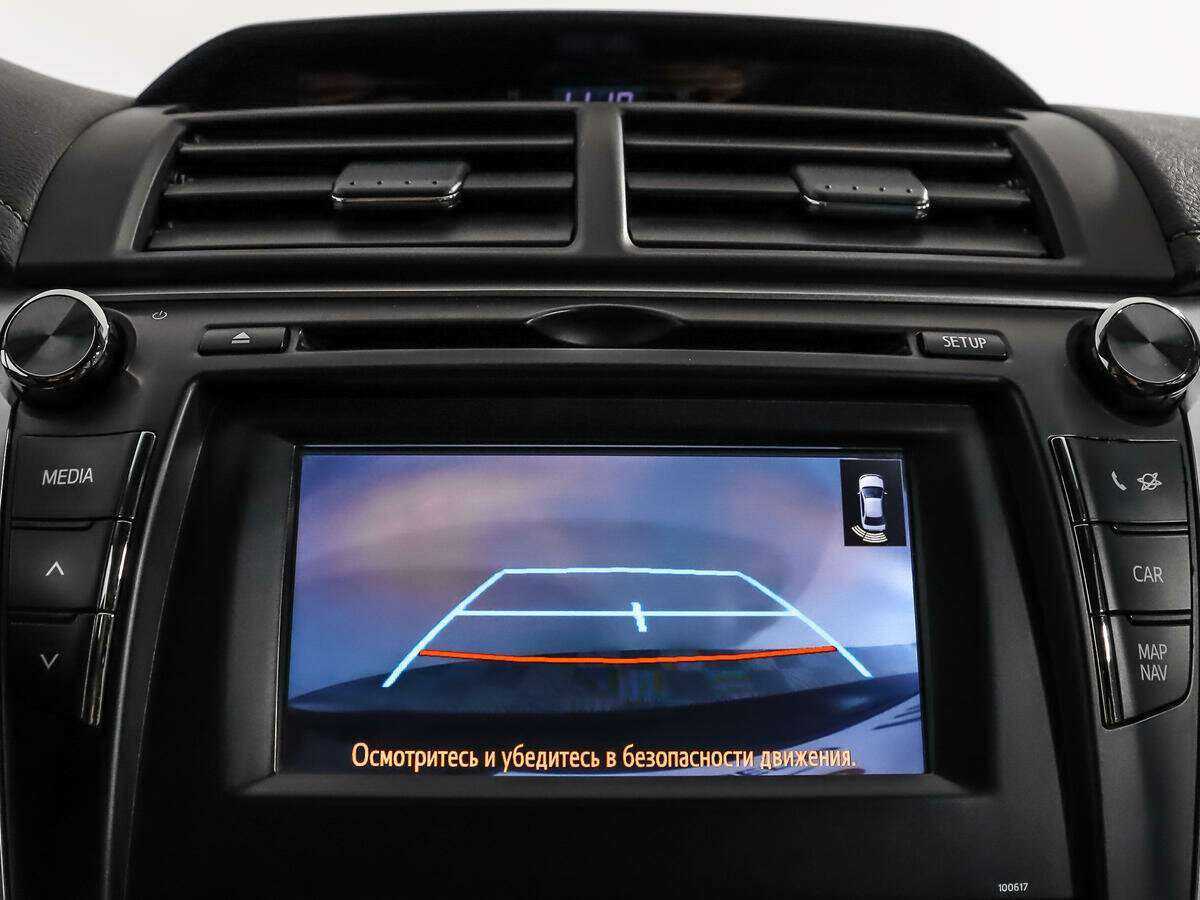 Б/У Тойота Камри 2016 года. Фото: #16