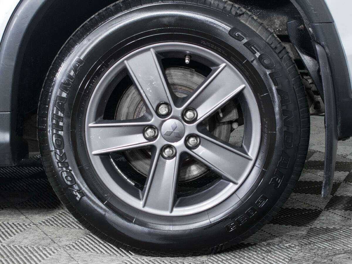 Б/У Пежо 4008 2012 года. Фото: #12