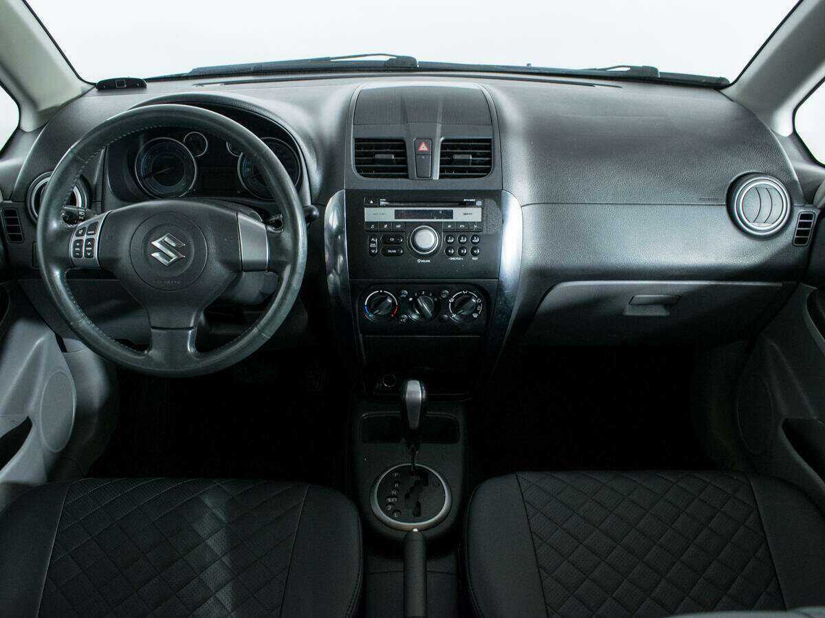 Б/У Сузуки С-Икс4 2014 года. Фото: #8