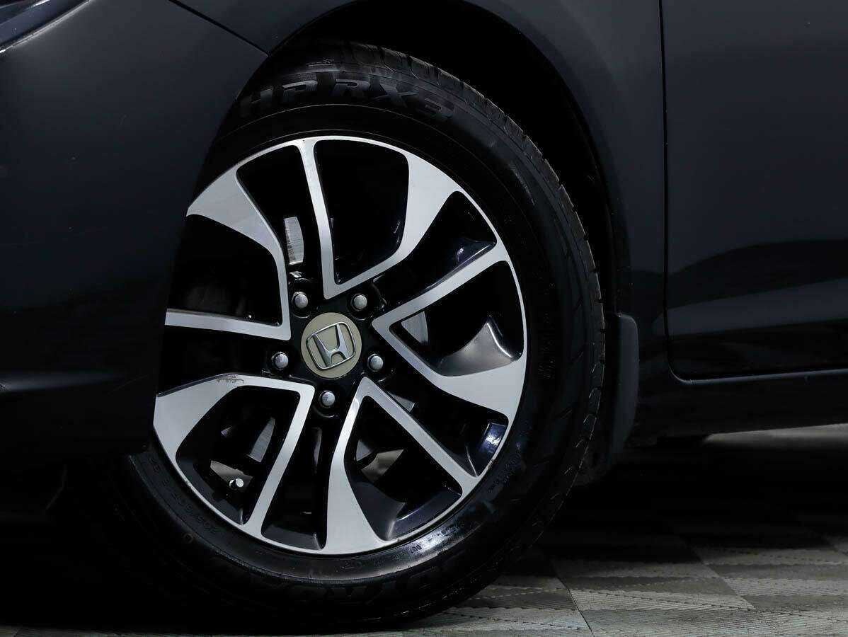 Б/У Хонда Цивик 2013 года. Фото: #7