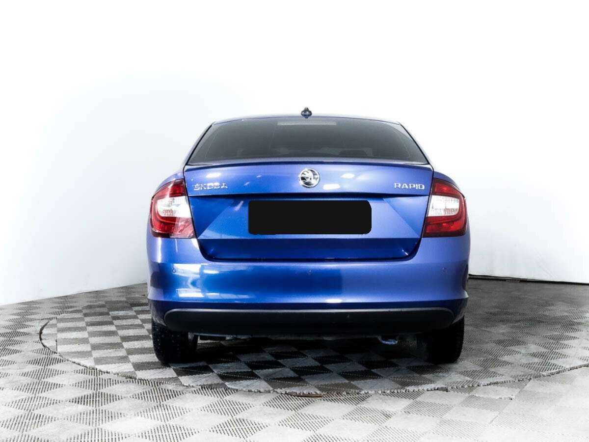Б/У Шкода Рапид 2018 года. Фото: #4