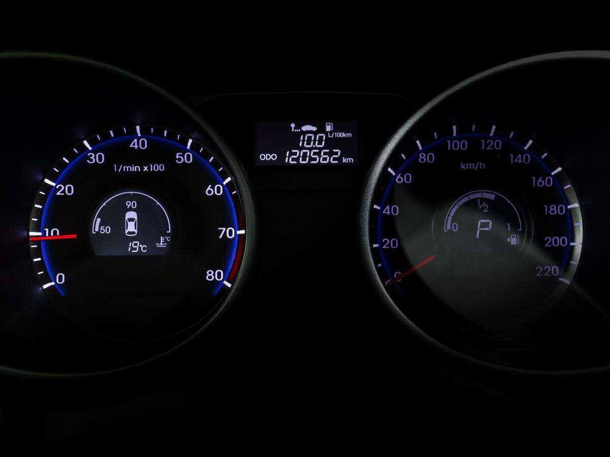 Б/У Хендай ай-икс35 2014 года. Фото: #10