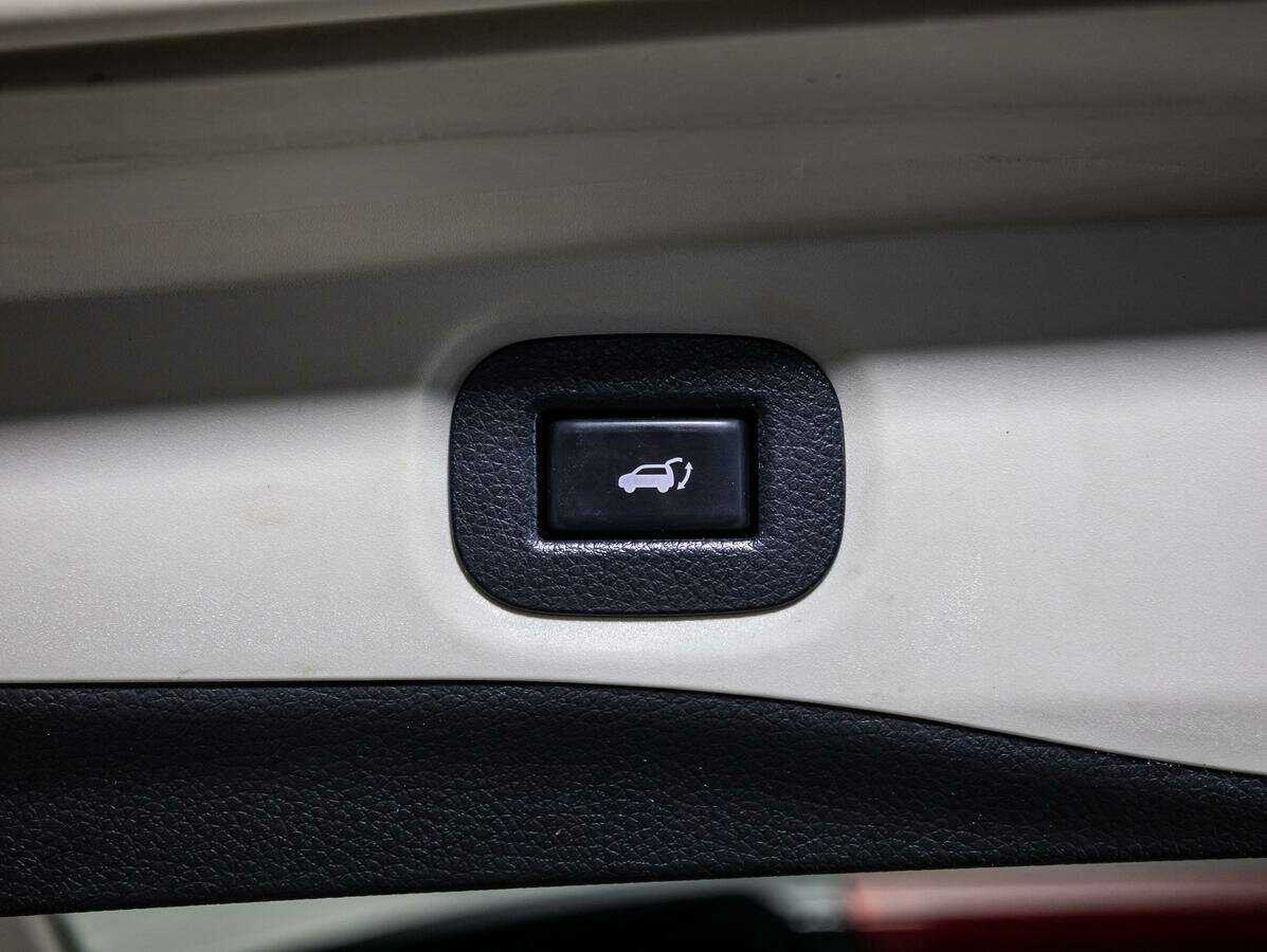 Б/У Ниссан Икс-Трейл 2018 года. Фото: #17