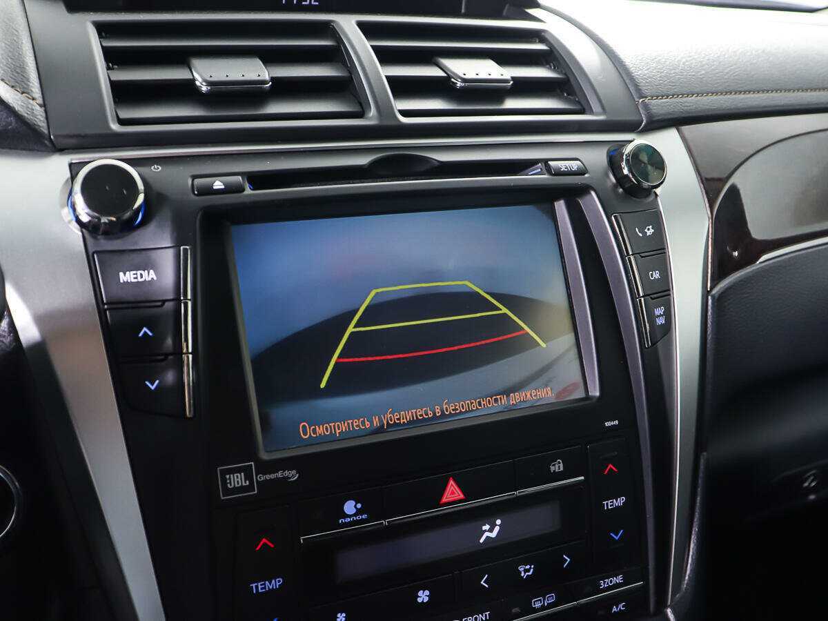 Б/У Тойота Камри 2017 года. Фото: #10