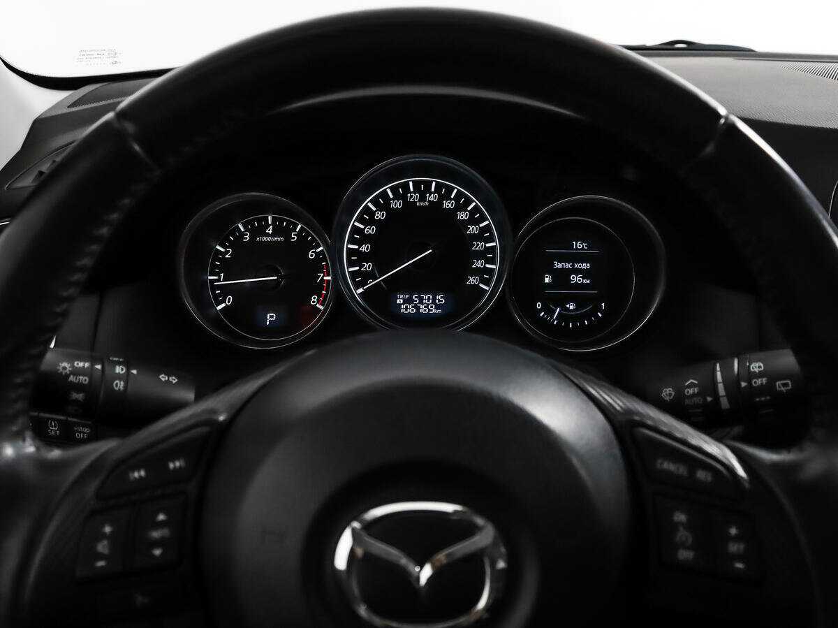 Б/У Мазда Ц-Икс-5 2015 года. Фото: #17