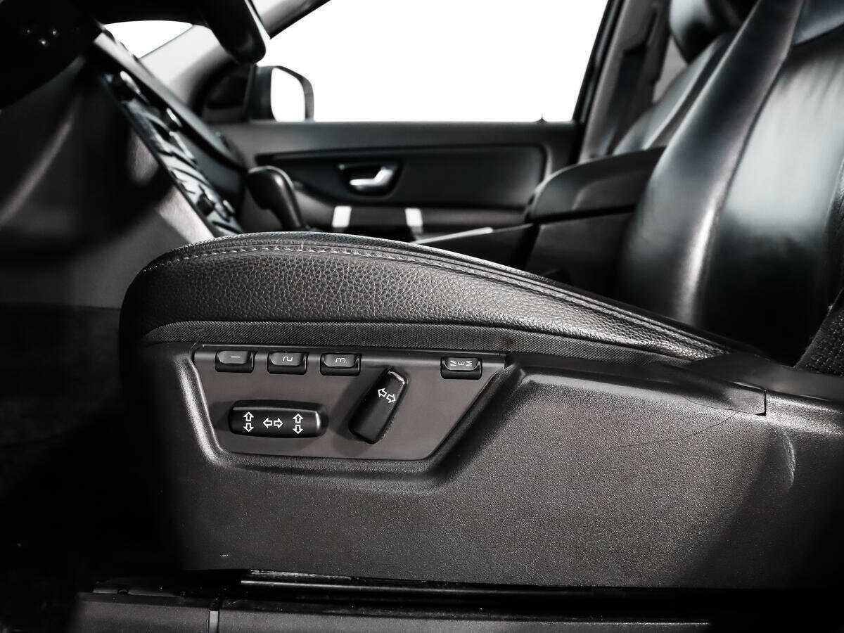 Б/У Вольво ИксЦ90 2013 года. Фото: #9