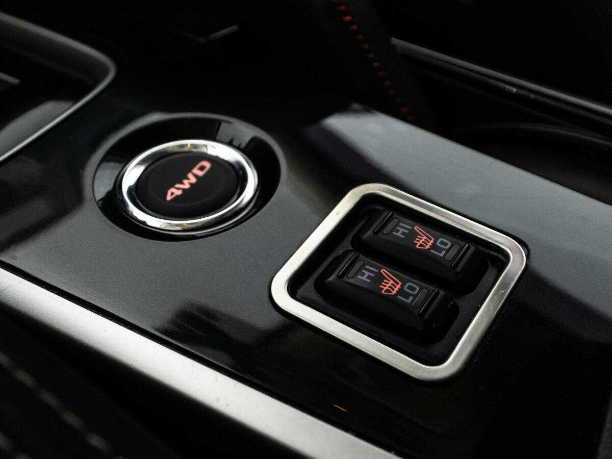 Б/У Митсубиши Оутлэндер 2017 года. Фото: #19