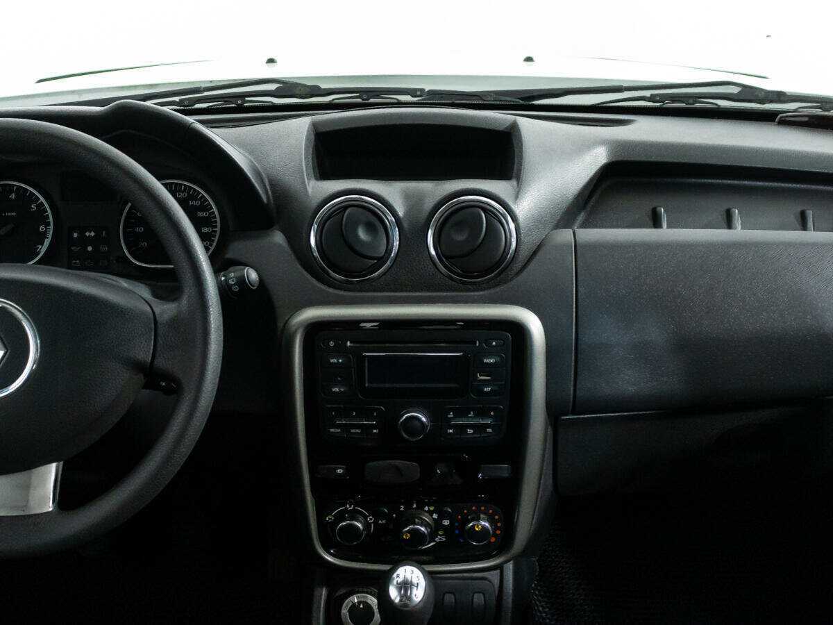 Б/У Рено Дастер 2015 года. Фото: #13