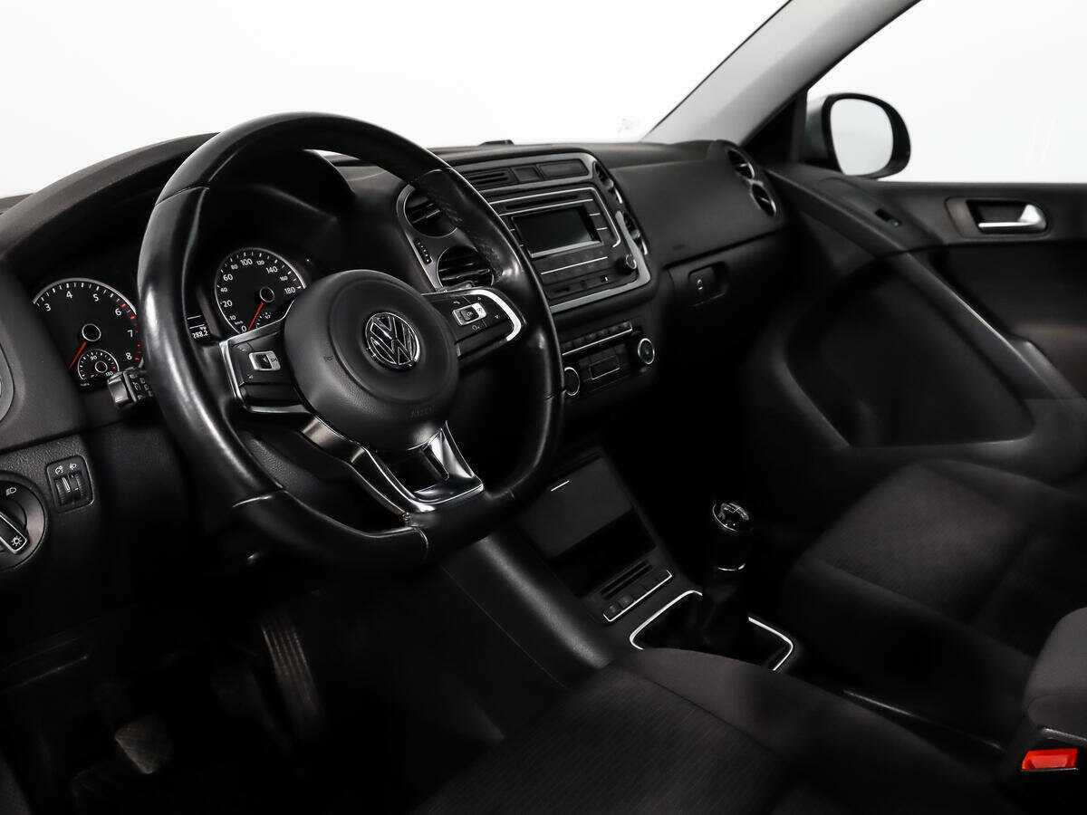 Б/У Фольксваген Тигуан 2012 года. Фото: #8