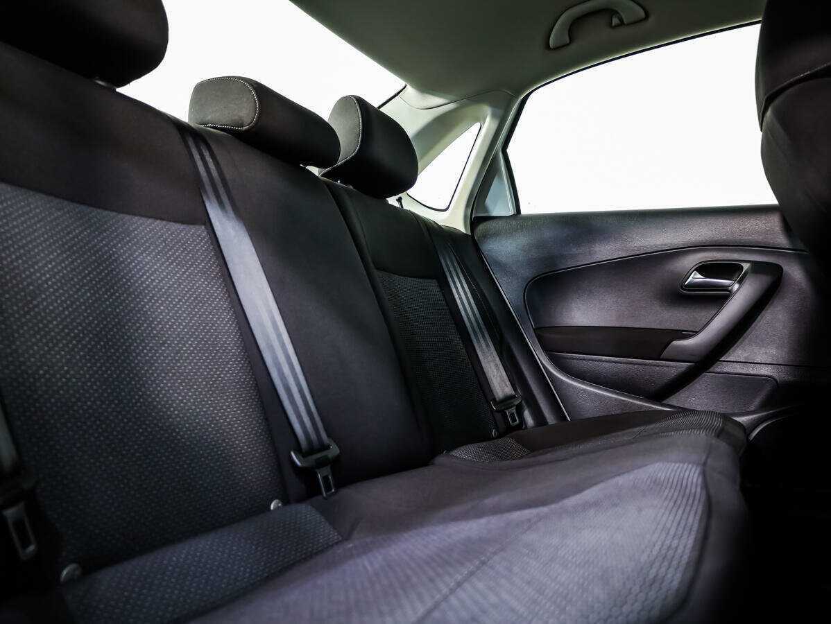 Б/У Фольксваген Поло 2016 года. Фото: #10