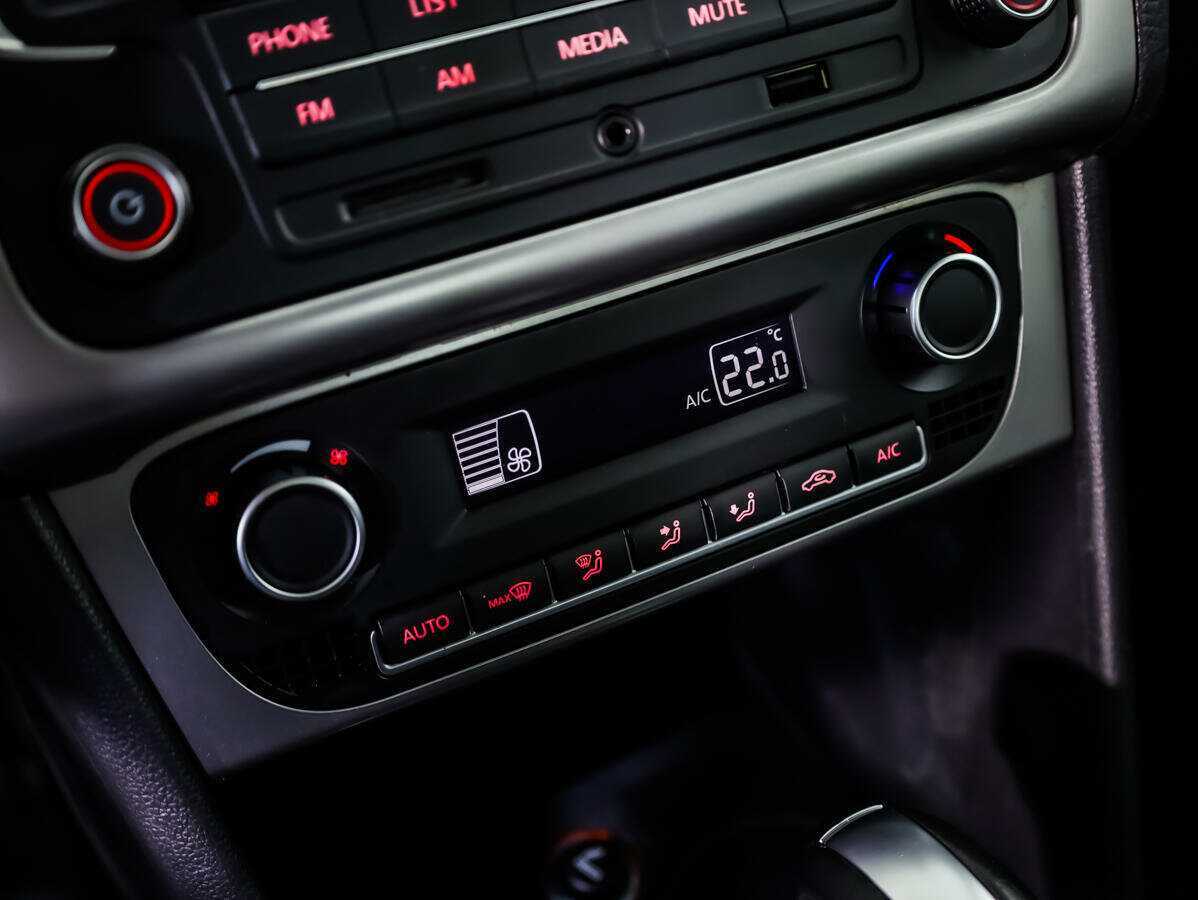 Б/У Фольксваген Поло 2016 года. Фото: #12