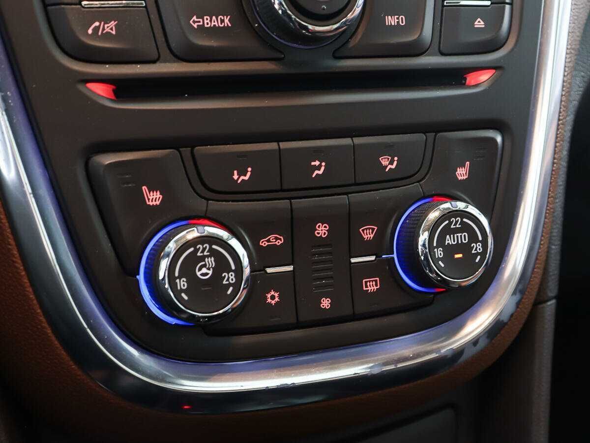 Б/У Опель Мокка 2012 года. Фото: #17