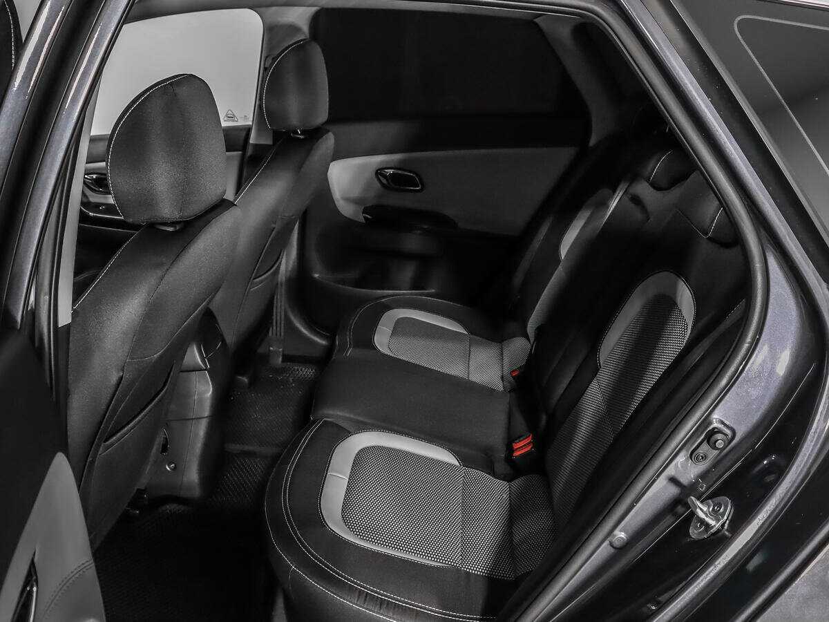 Б/У Киа Сид 2017 года. Фото: #10