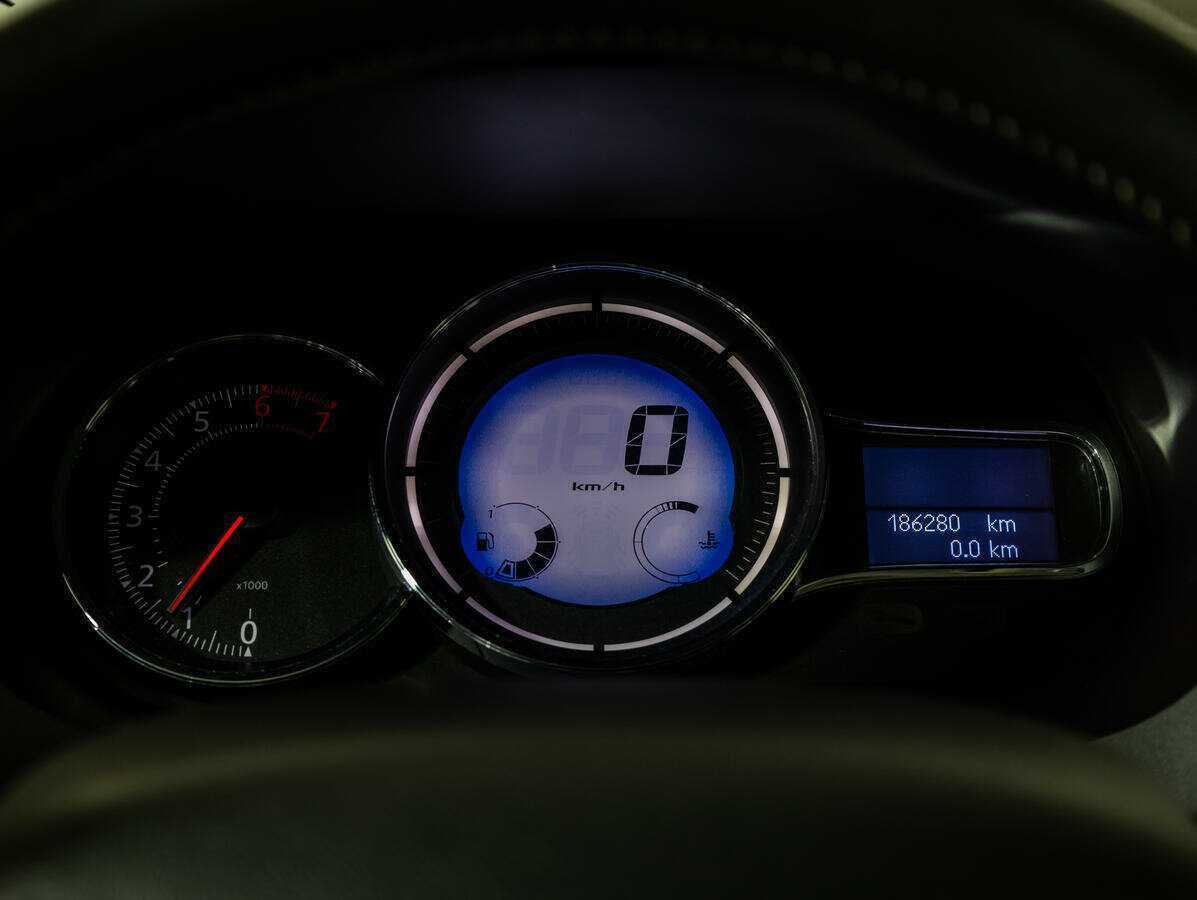 Б/У Рено Меган 2014 года. Фото: #9