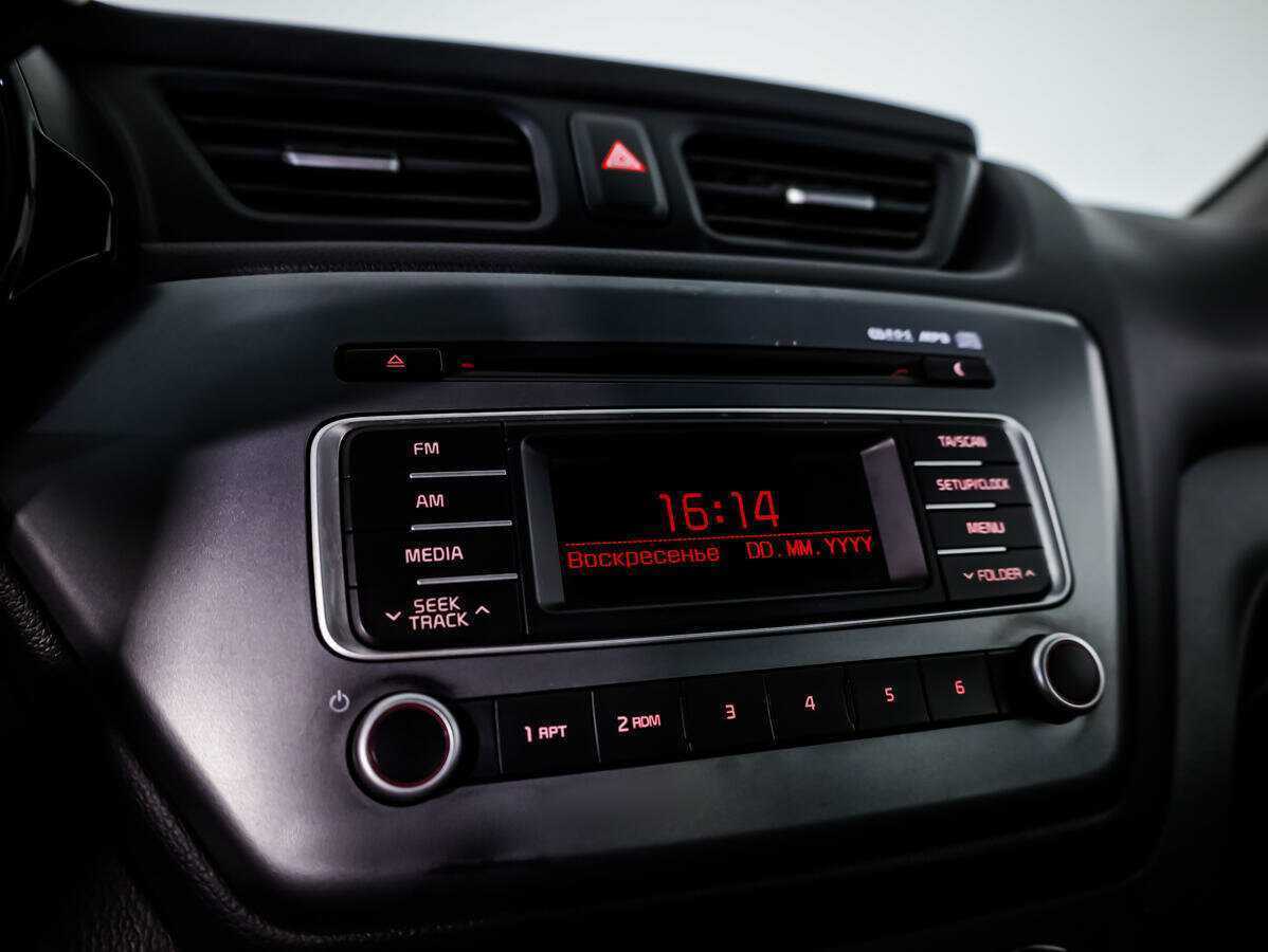 Б/У Киа Рио 2015 года. Фото: #12