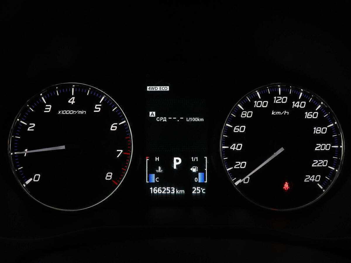 Б/У Митсубиши Оутлэндер 2013 года. Фото: #10