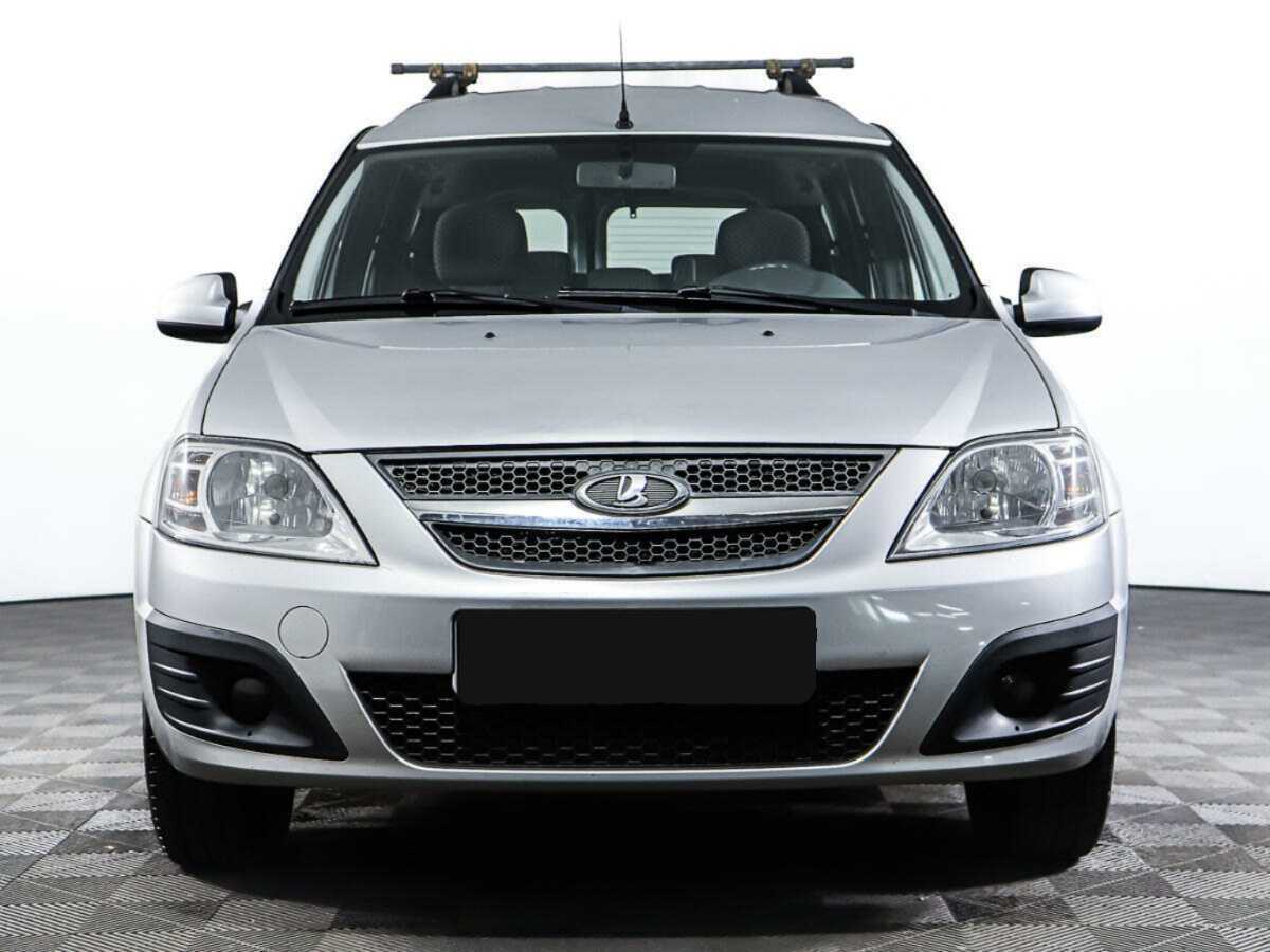 Б/У Лада (ВАЗ) Ларгус 2015 года. Фото: #1