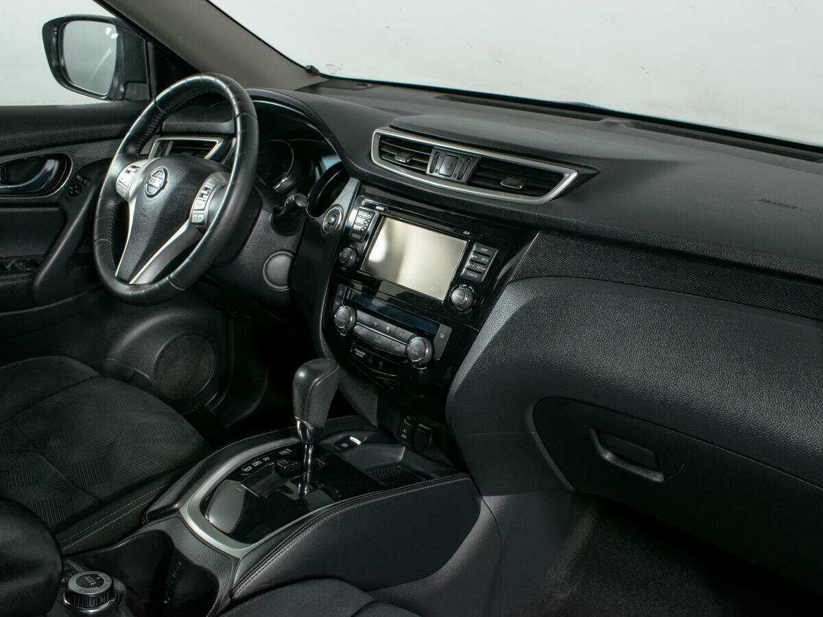 Б/У Ниссан Икс-Трейл 2016 года. Фото: #10