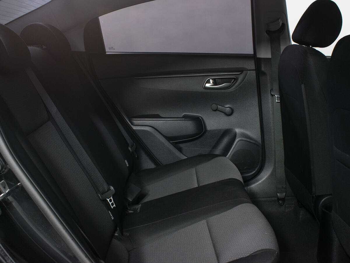 Б/У Киа Рио 2021 года. Фото: #9