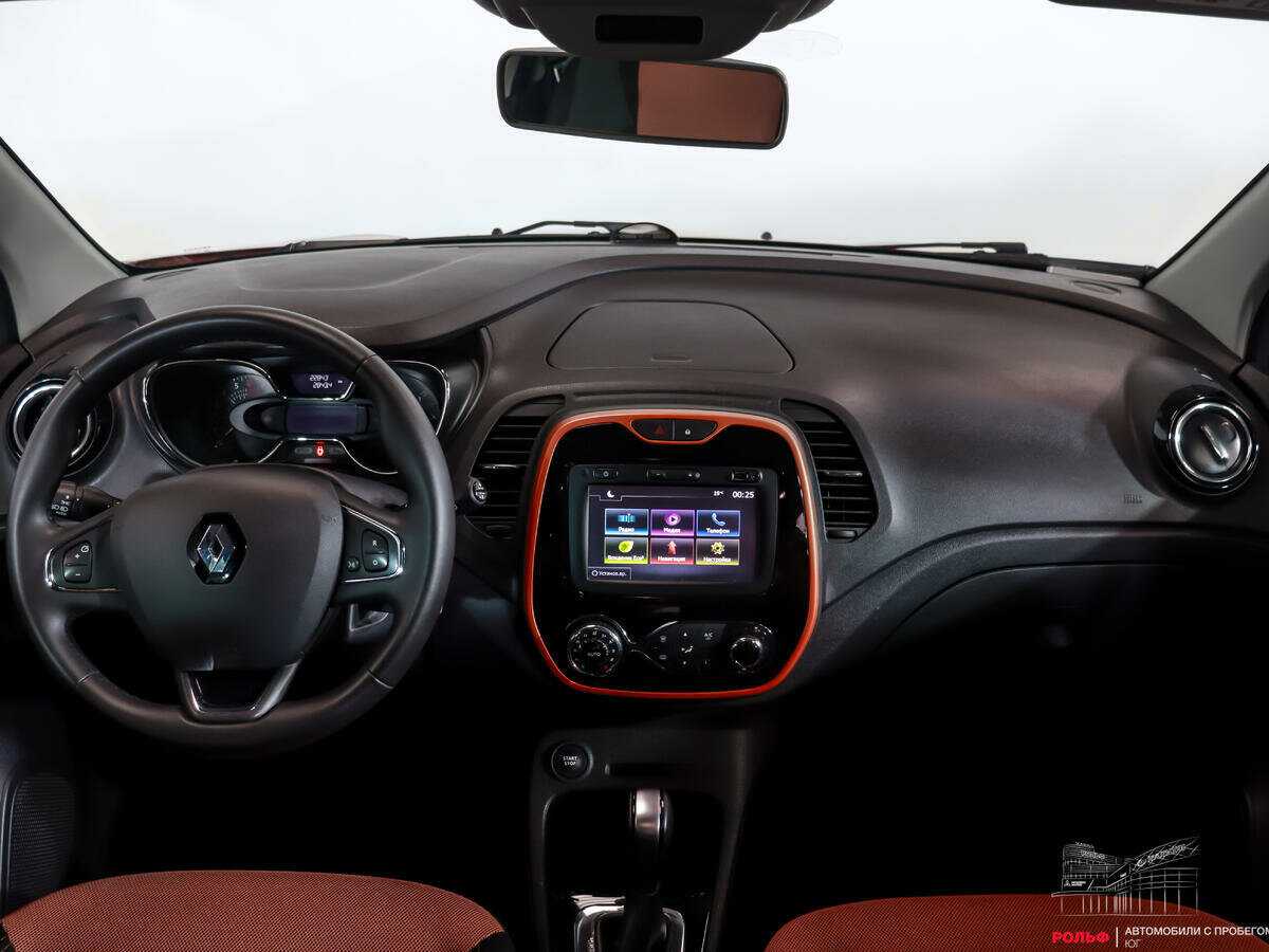 Б/У Рено Каптюр 2018 года. Фото: #11