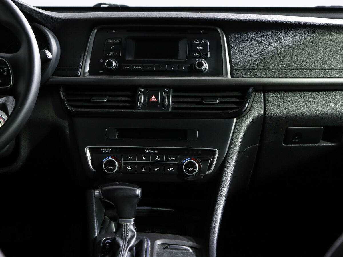 Б/У Киа Оптима 2016 года. Фото: #10