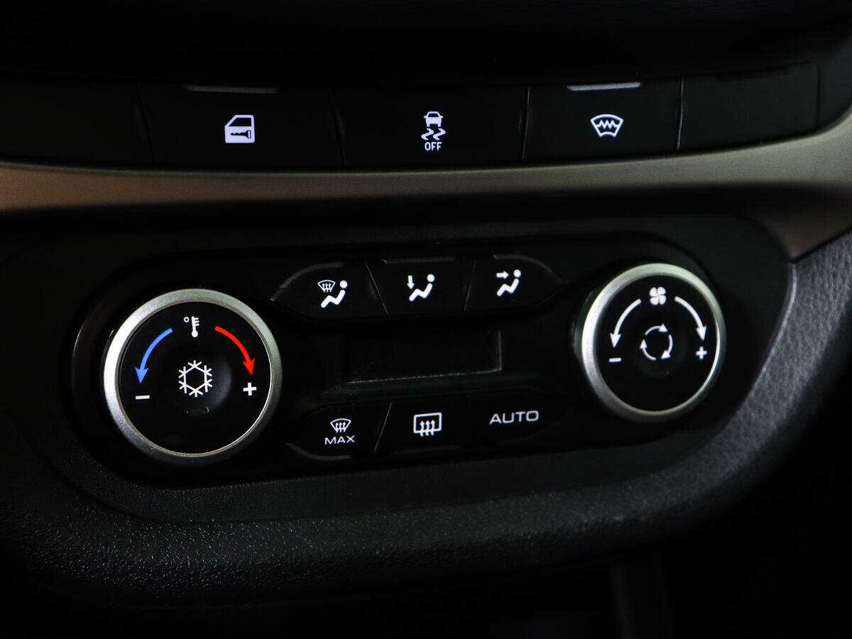 Б/У Лада (ВАЗ) Веста 2019 года. Фото: #14