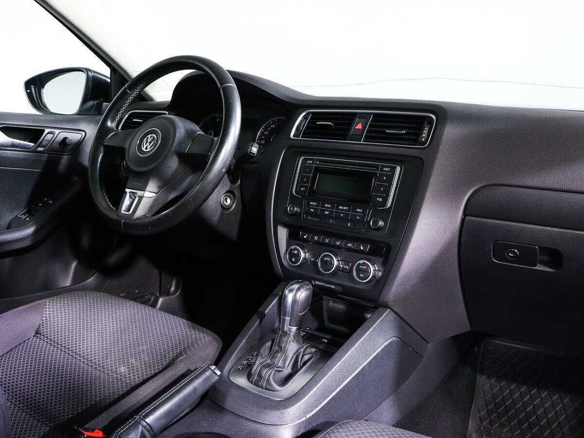 Б/У Фольксваген Джетта 2014 года. Фото: #8