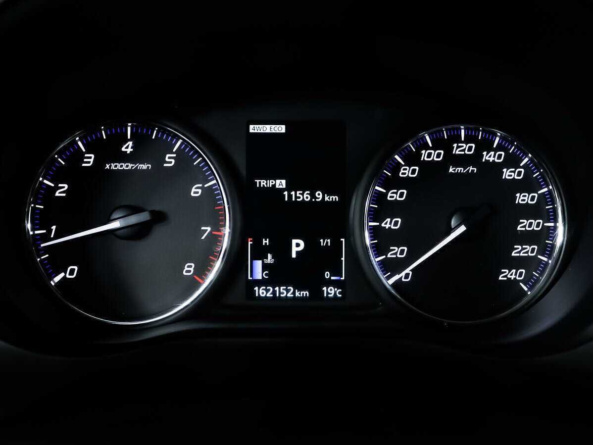 Б/У Митсубиши Оутлэндер 2014 года. Фото: #9