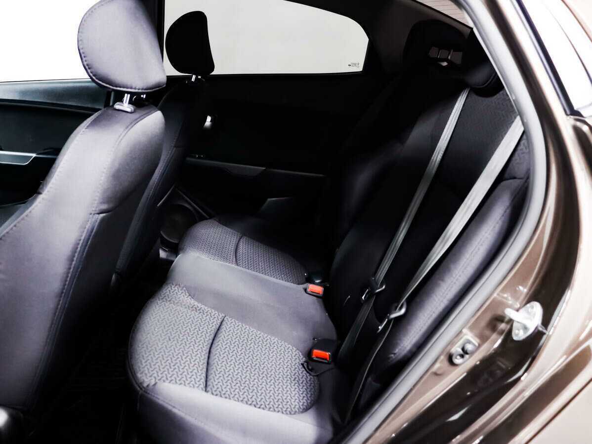 Б/У Киа Рио 2015 года. Фото: #9