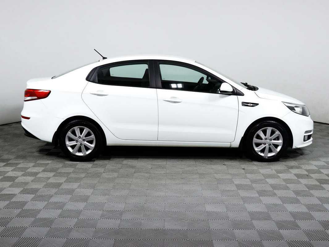 Б/У Киа Рио 2016 года. Фото: #3