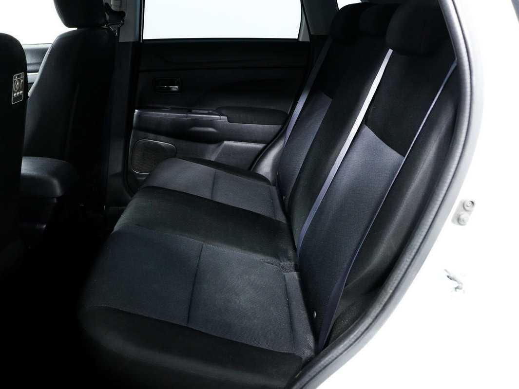 Б/У Митсубиши АС-Икс 2012 года. Фото: #11